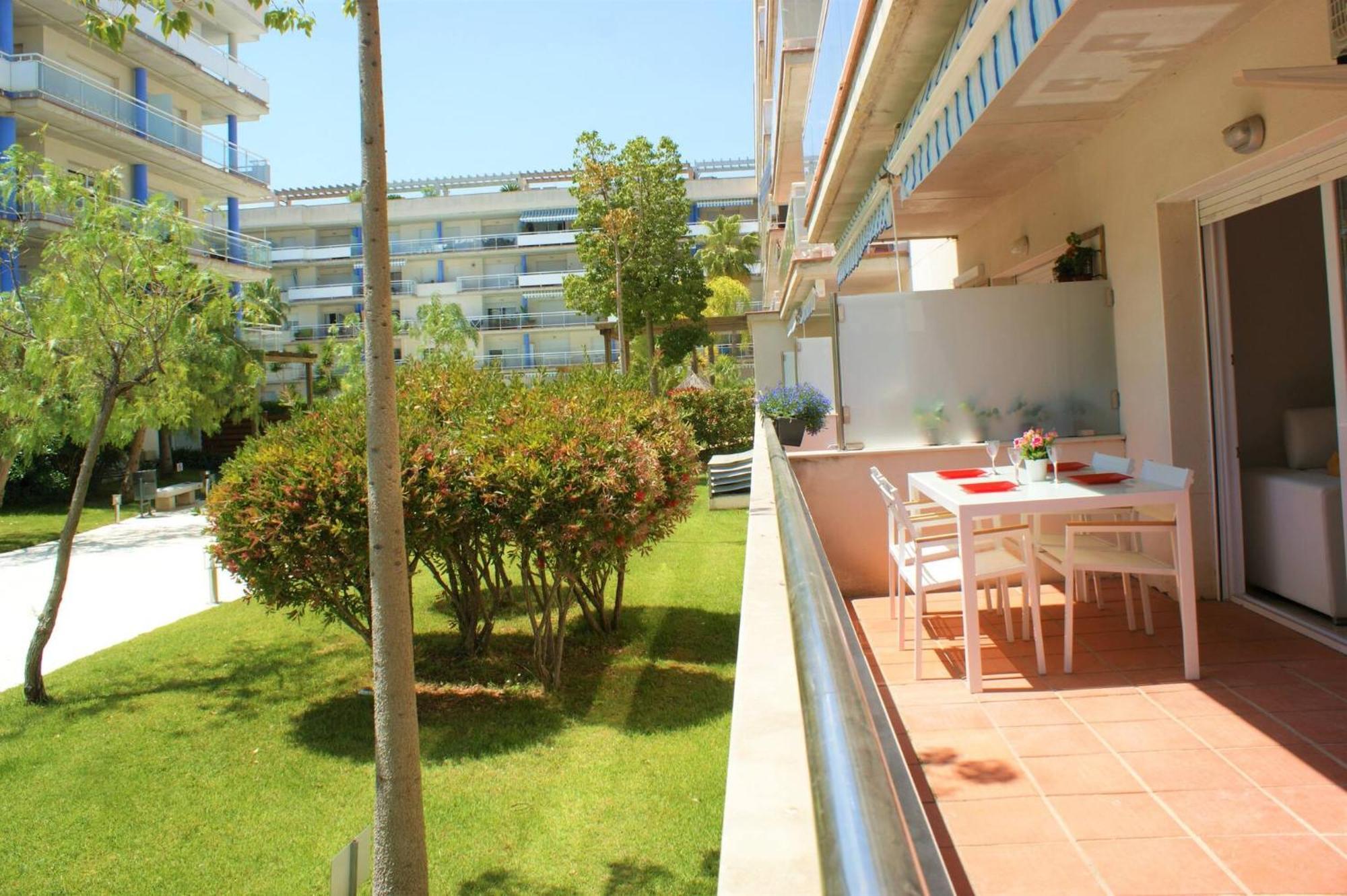Precioso Apartamento Para 6 Personas Roses Esterno foto